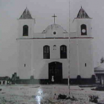 A Igreja antiga foi demolida para a construção da atual.